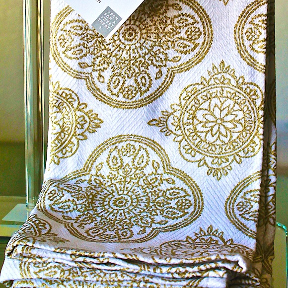 ENVOGUE KITCHEN TOWEL SET OF TWO GOLD DESIGN LARGE - Picture 2 of 4